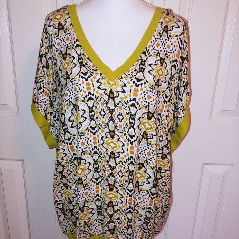 Jones New York (Signature Woman) Floral Blouse